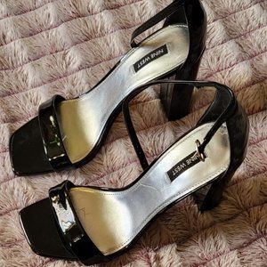 Nine West Pruce Ankle Strap Block Heel Sandals Patent Black Women's size 10